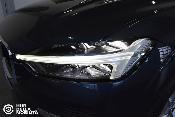 VOLVO XC60 B4 (d) automatico Core
